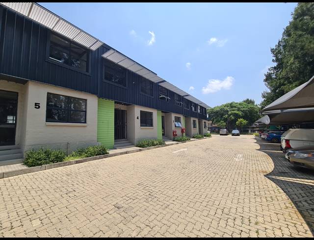 140M² WAREHOUSE TO LET IN PRESIDENT PARK